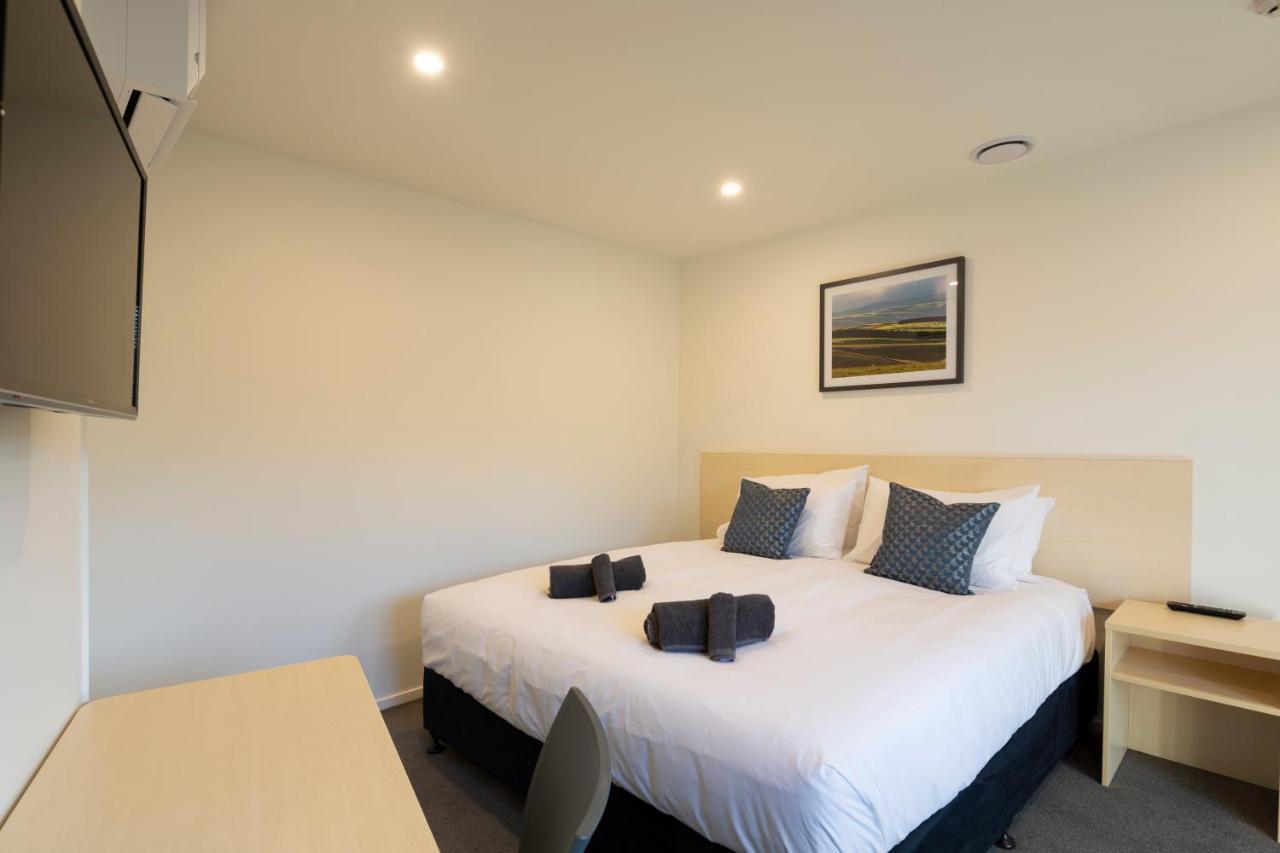 Harvest Park Studios Workers Accommodation Cromwell Exteriör bild