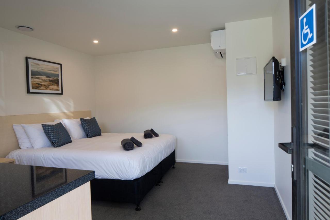 Harvest Park Studios Workers Accommodation Cromwell Exteriör bild